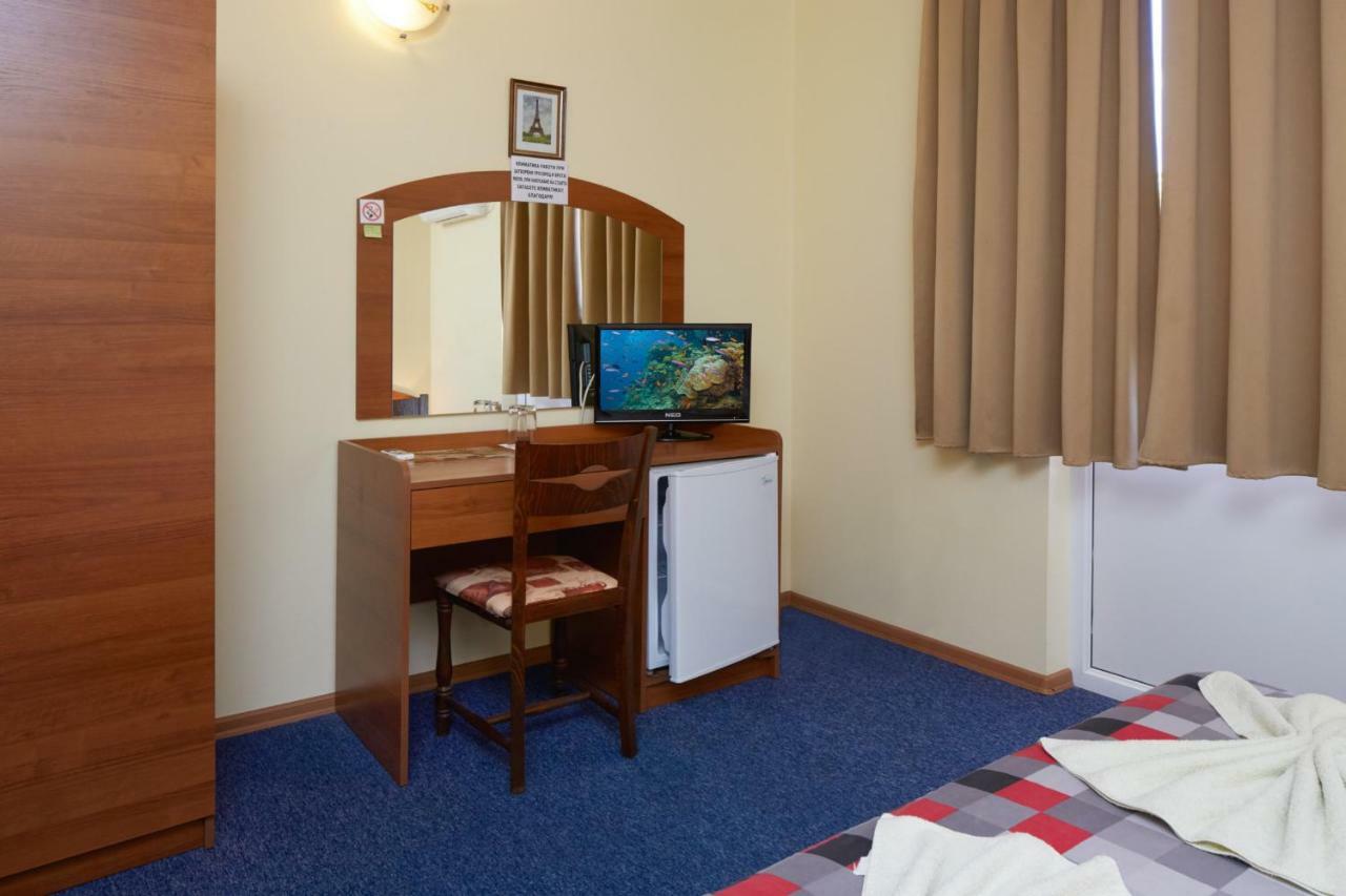 Guest House Plechkarovi Ravda Bagian luar foto