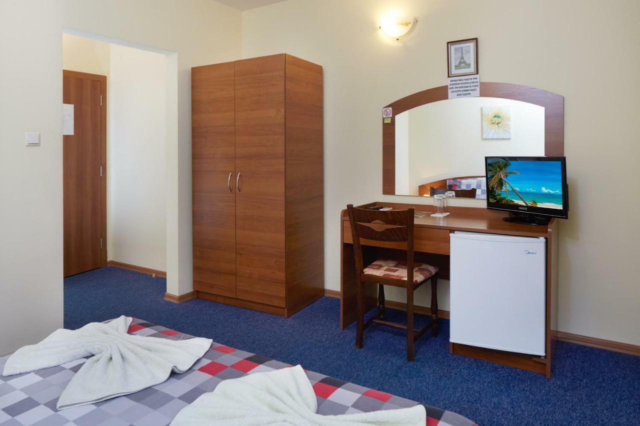 Guest House Plechkarovi Ravda Bagian luar foto